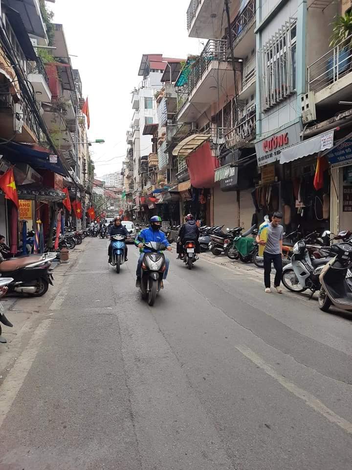TRUNG TÂM GIAO DỊCH LỚN. MẶT TIỀN CỦA BAO MƠ ƯỚC.