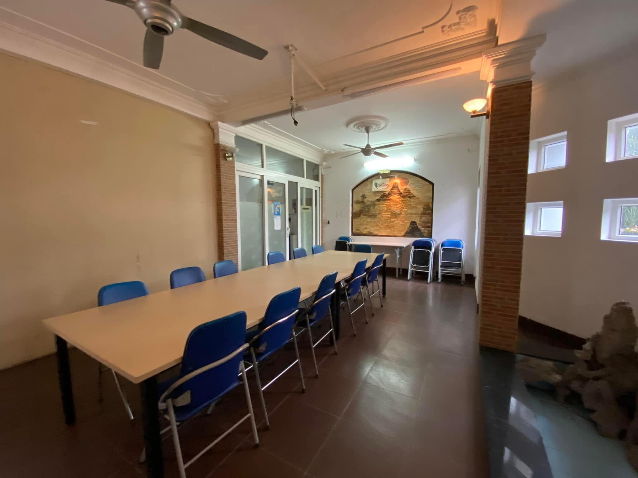 CẦN BÁN GIẢM CHÀO 4 TỶ BUILDING PHỐ DOÃN KẾ THIỆN, MAI DỊCH, CĂN GÓC 3 MẶT THOÁNG, Ô TÔ TRÁNH, VỈA HÈ KINH DOANH, 098.115.8.507.