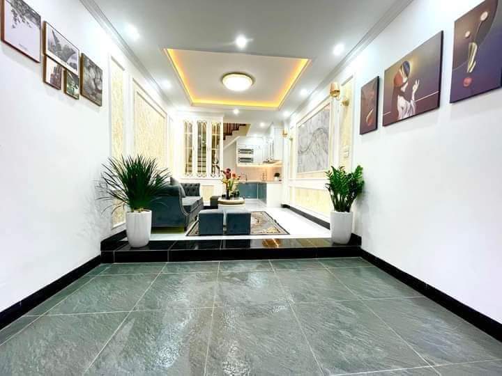 SIÊU PHẨM MẶT PHỐ TRUNG TÂM QUẬN HOÀN KIẾM - NGAY CHỢ HÀNG DA, KINH DOANH ĐỈNH 100m2.