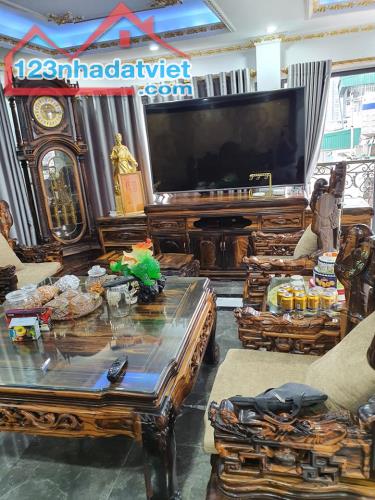 Cần bán nhà trung tâm Đống Đa, 7 tầng thang máy, lô góc, ô tô tránh, kinh doanh, giá 14 tỷ