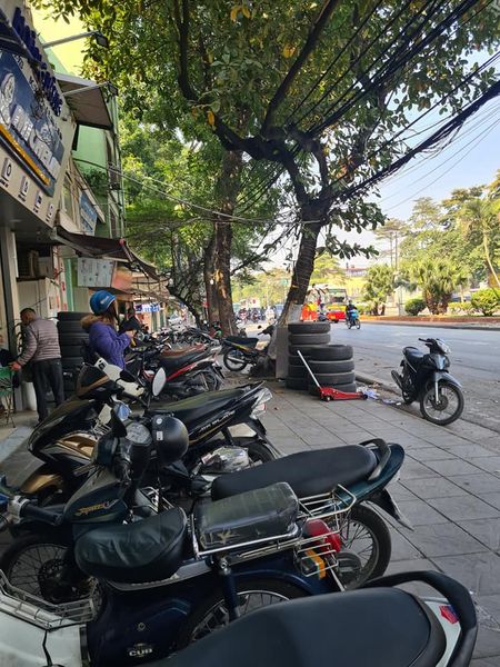 Bán nhà mặt phố Yên Phụ to, Ba ĐÌnh - dt 50m2, tầng 1, mặt tiền 5m, 10 tỷ