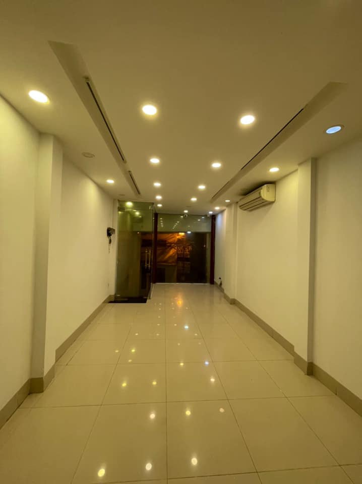 BÁN NHÀ ĐỐNG ĐA, Ô TÔ ĐỖ CỬA, KINH DOANH.