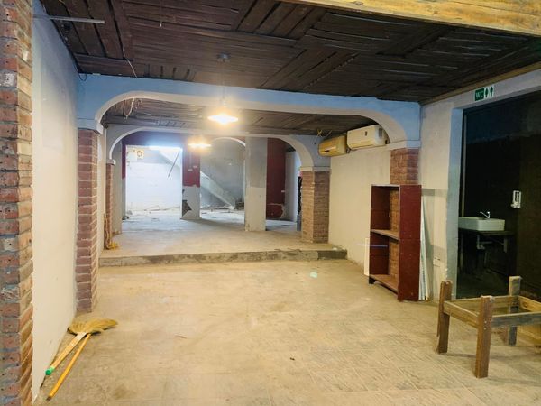 Bán nhà mặt phố Phó Đức Chính – 90m2 x 5 tầng- Giá 38 tỷ