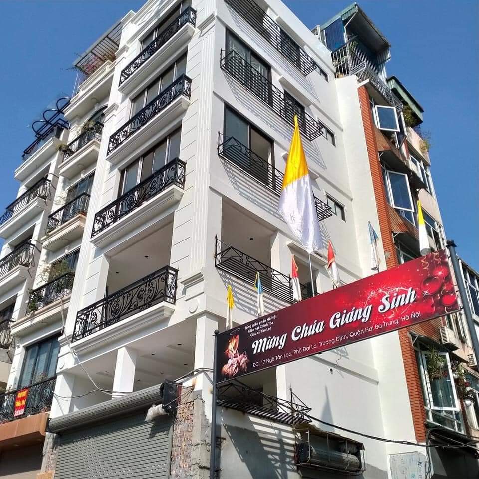 LÔ GÓC-ÔTÔ TRÁNH-KINH DOANH- ĐẠI LA- HAI BÀ TRƯNG-DT 40m2-7T-MT 5,6m-Giá 17 tỷ.