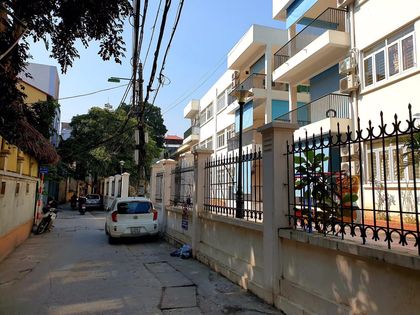 Bán toà văn phòng apartment Long Biên, 130m 7 tầng thang máy, oto vào nhà