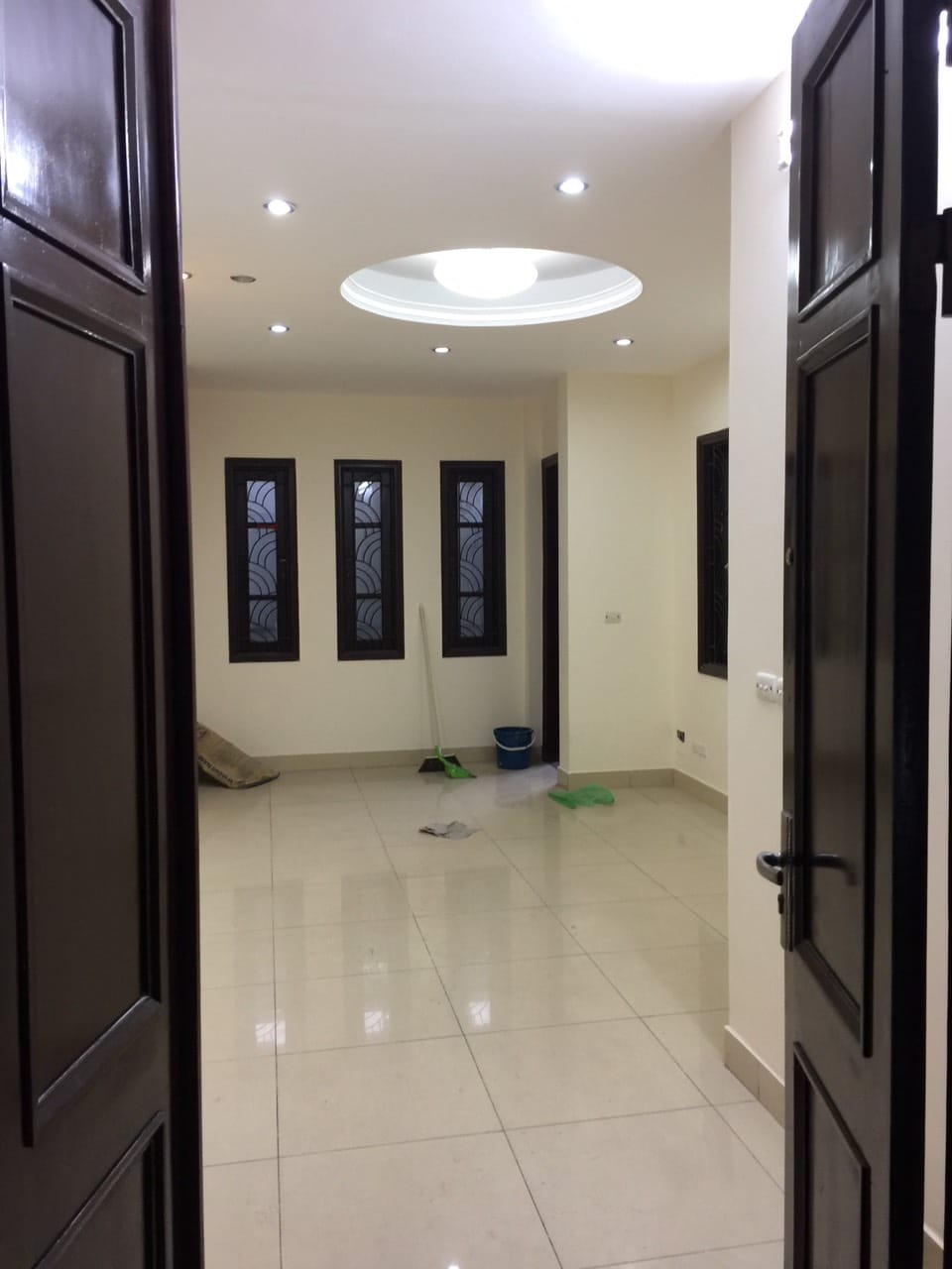 Bán nhà mặt phố Khâm Thiên quận Đống Đa 30m 6 tầng 11.5 tỷ vị trí đẹp cho thuê nhà đẹp