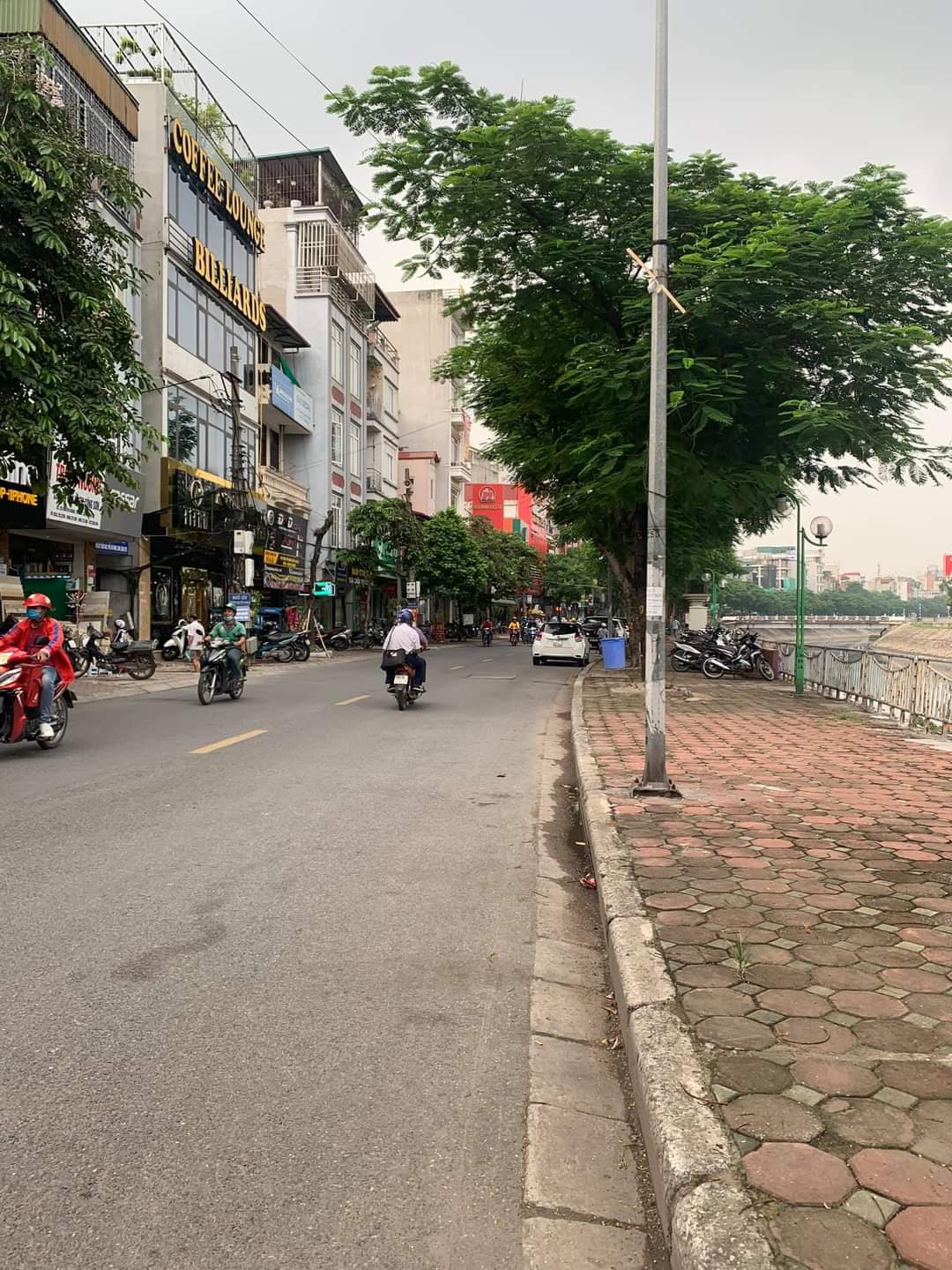 MẶT PHỐ KINH DOANH SẦM UẤT NGÀY ĐÊM- NGUYỄN KHANG- CẦU GIẤY-DT 105m2-4T-MT 4,6m-Giá 22,3 tỷ.