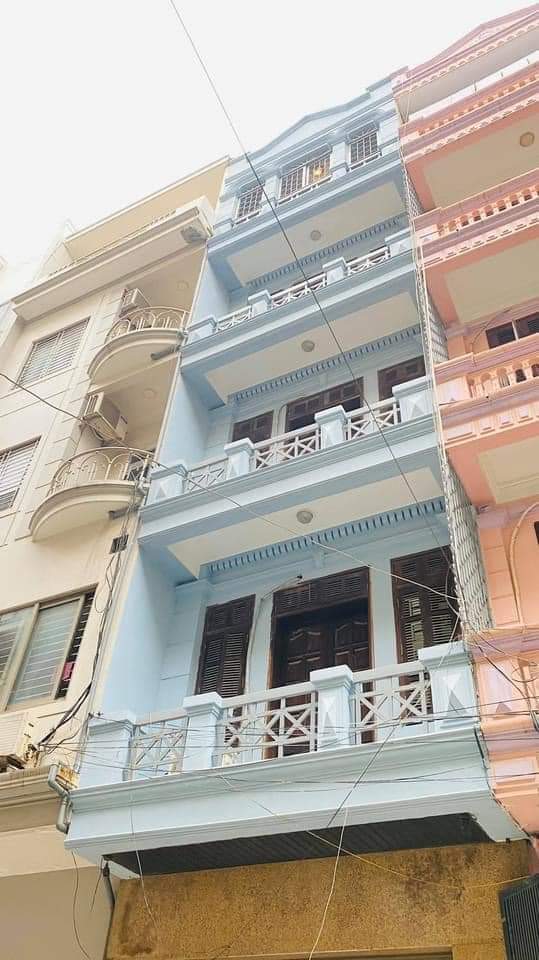 ÔTÔ TRÁNH-VỈA HÈ KINH DOANH-NGHĨA TÂN-CẦU GIẤY-DT 68m2-5T-MT 4m-Nhỉnh 15 tỷ.