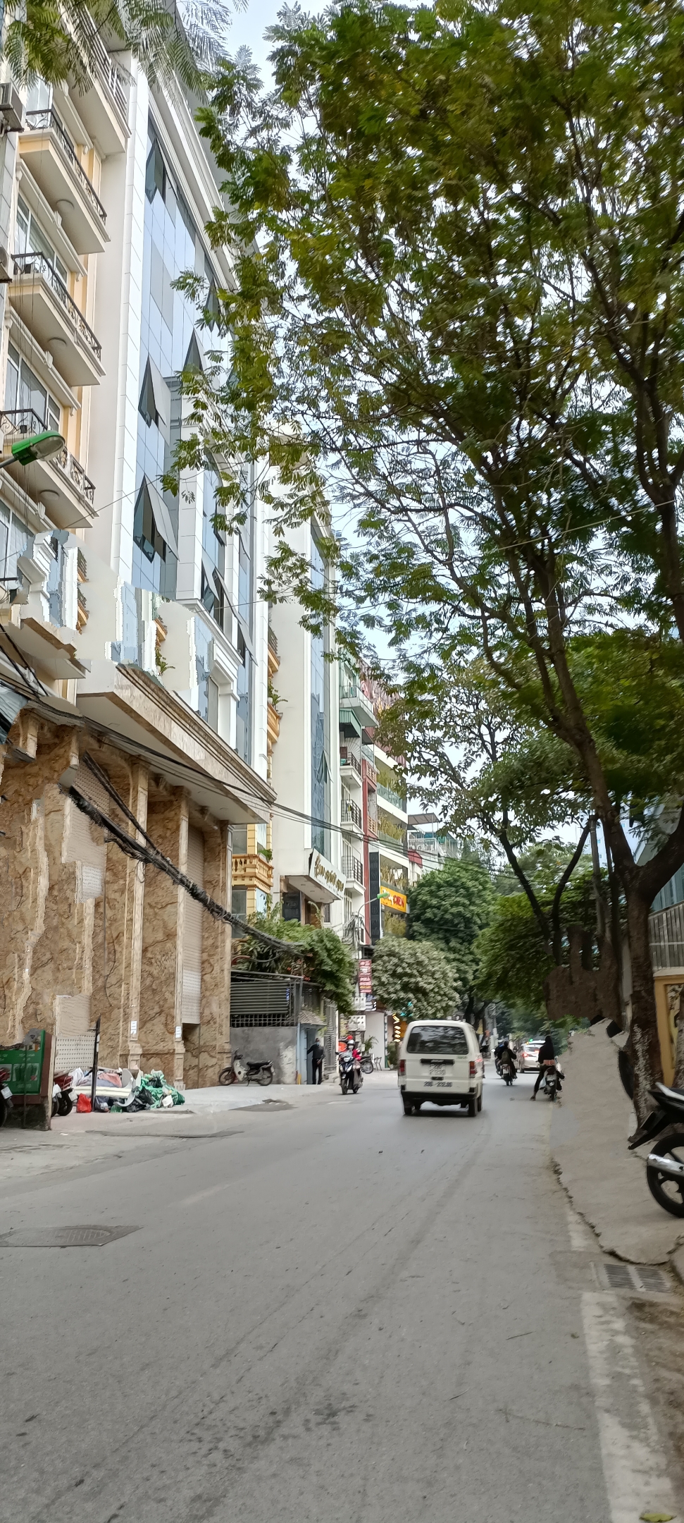 MẶT PHỐ TRUNG HOÀ NHÂN CHÍNH - KINH DOANH SẦM UẤT 225M2, 9 TẦNG THANG MÁY.