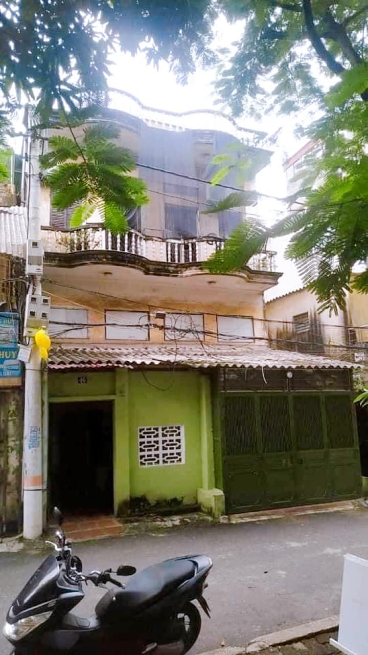 MẶT ĐƯỜNG Ô TÔ TRÁNH, VỈA HÈ, SỔ HOA HẬU, THÍCH HỢP XÂY VĂN PHÒNG, KHÁCH SẠN, HÀNG HIẾM.