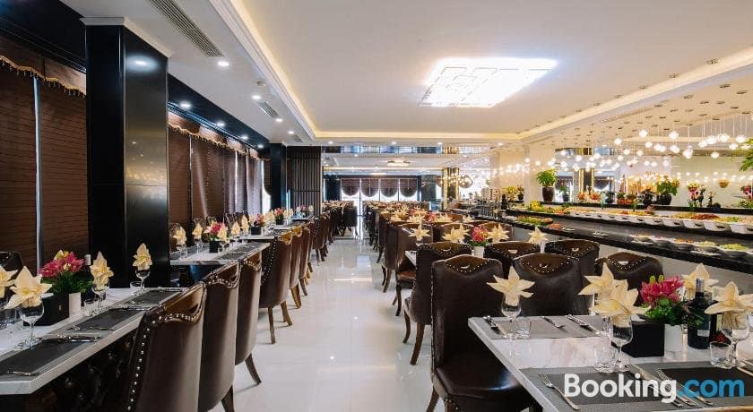 Văn Cao 68m phân lô, nhà đẹp , ô tô đỗ cửa, 13 tỷ Ba Đình