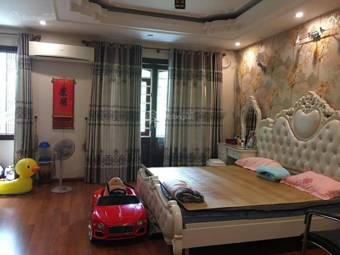 Bán gấp nhà 5 tầng PL phố Tôn Thất Thiệp, DT: 60m2, MT: 6m, nhà lô góc 2 mặt ngõ to. Ô tô vào nhà