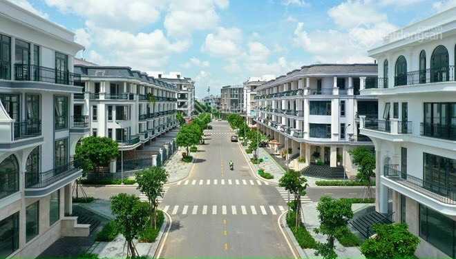 Bán nhà Shophouse, Sunlake, phố đi bộ Royal, ngang 7x20m 1 hầm 4 lầu, giá bán 24,5 tỷ