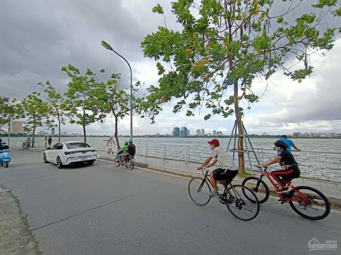 Bán đất mặt phố Trích Sài, Hồ Tây, vỉa hè kinh doanh, 42m2, giá 13.7 tỷ