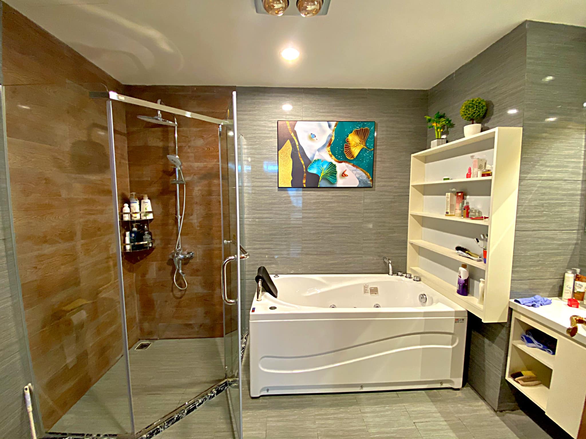 Bán nhà mặt phố Quán Sứ, 110m2, kinh doanh, tương lai tòa nhà 7 tầng, 27 tỷ.