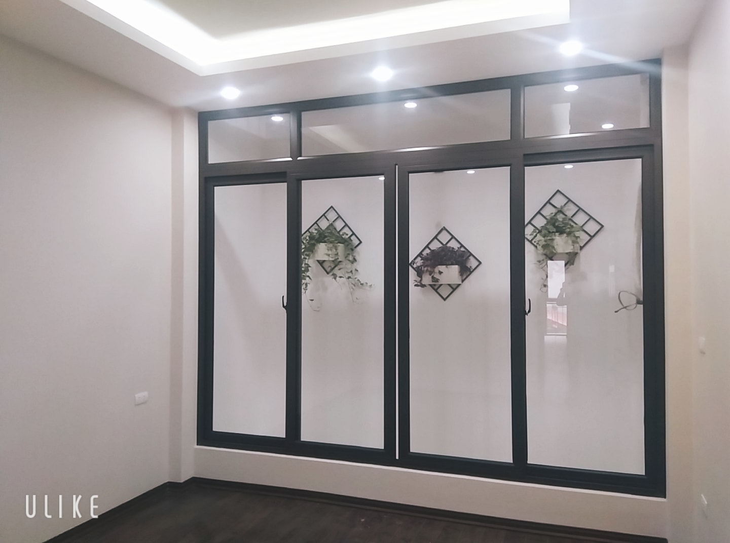 [Trung - Thông Tin] Mặt phố Âu Cơ-Tây Hồ, Kinh doanh, vỉa hè, 4500 USD/tháng, chỉ 25 tỷ.