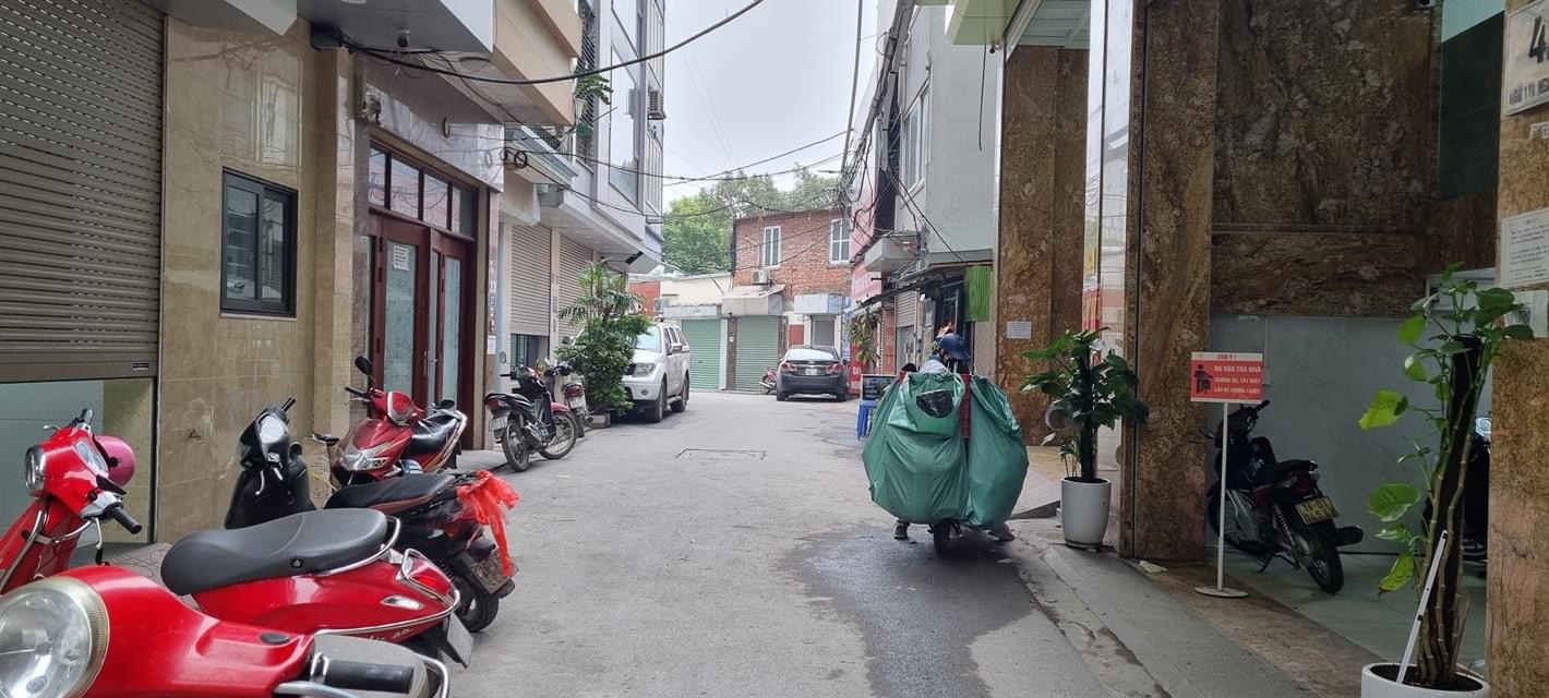 Bán Toà Nhà Văn Phòng Đường Nguyễn Xiển. 171m2, 10 Tầng, Thuê 180 Triệu/tháng