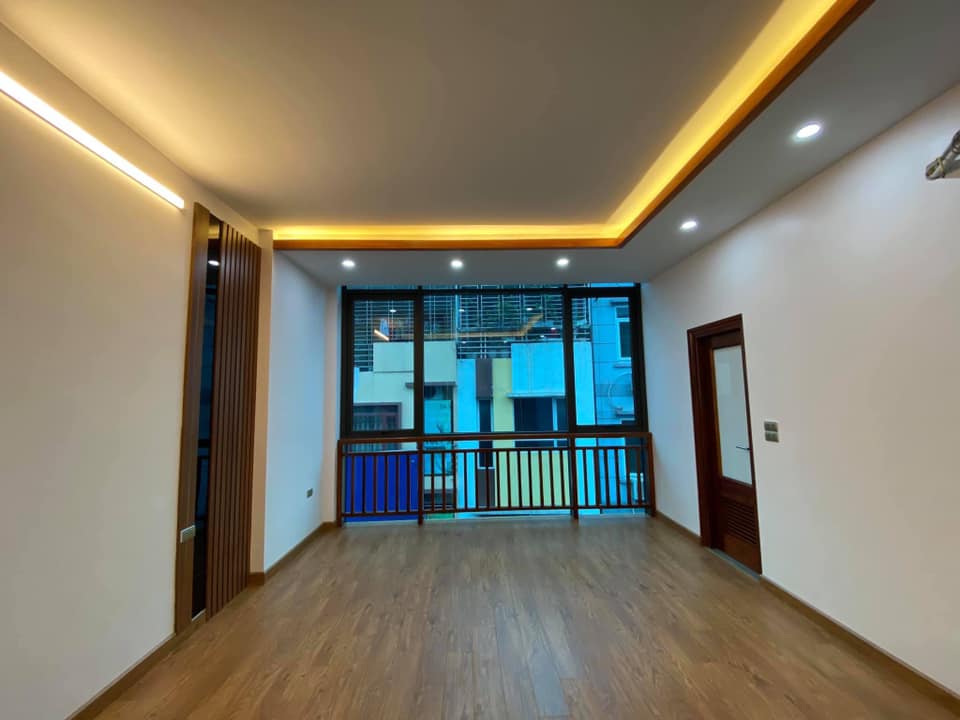 BÁN NHÀ MẶT PHỐ ĐẠI CỒ VIỆT, HAI BÀ TRƯNG. MT 6.5M, VỈA HÈ, KD SẦM UẤT, LÔ GÓC. GIÁ 18.5 TỶ.