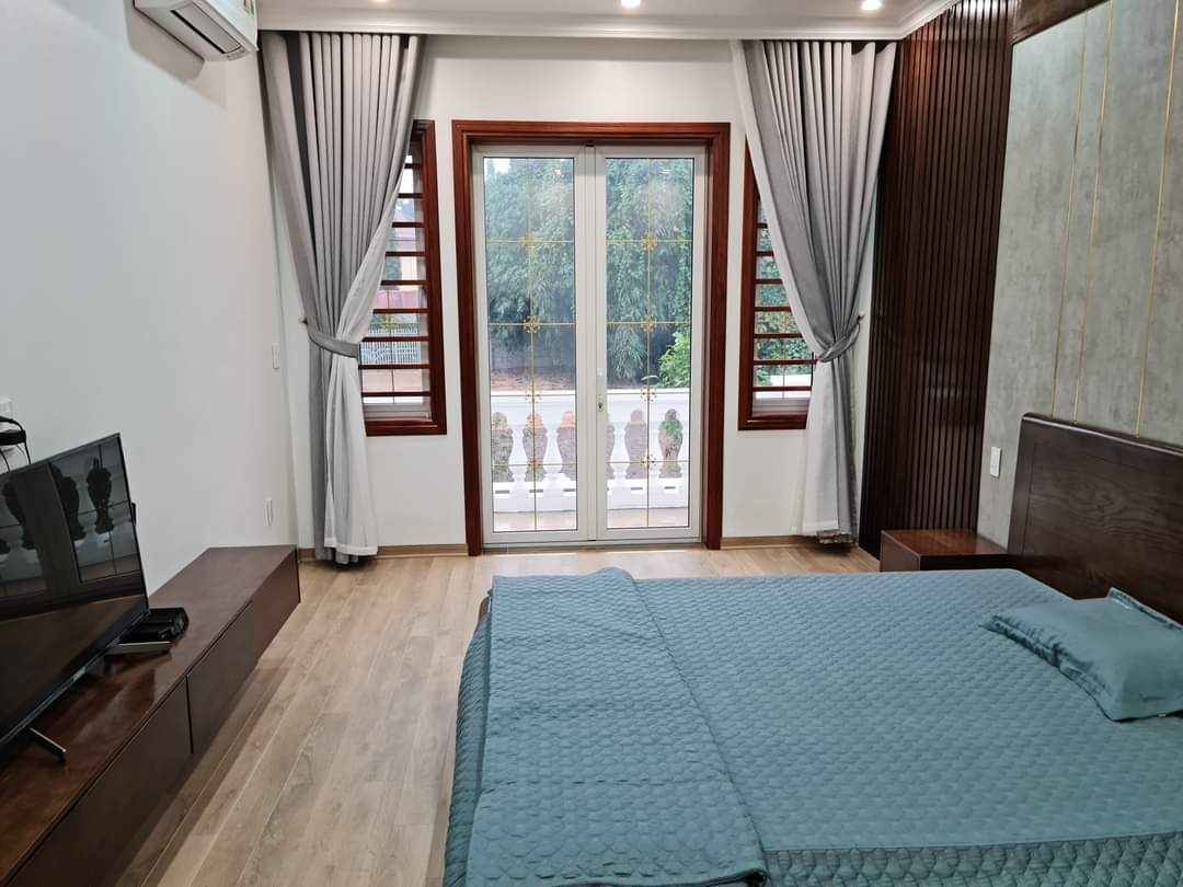 Bán Đất Đẹp Ngọc Thụy - Kinh Doanh – Ô Tô Tránh – Dành Cho Nhà Đầu Tư