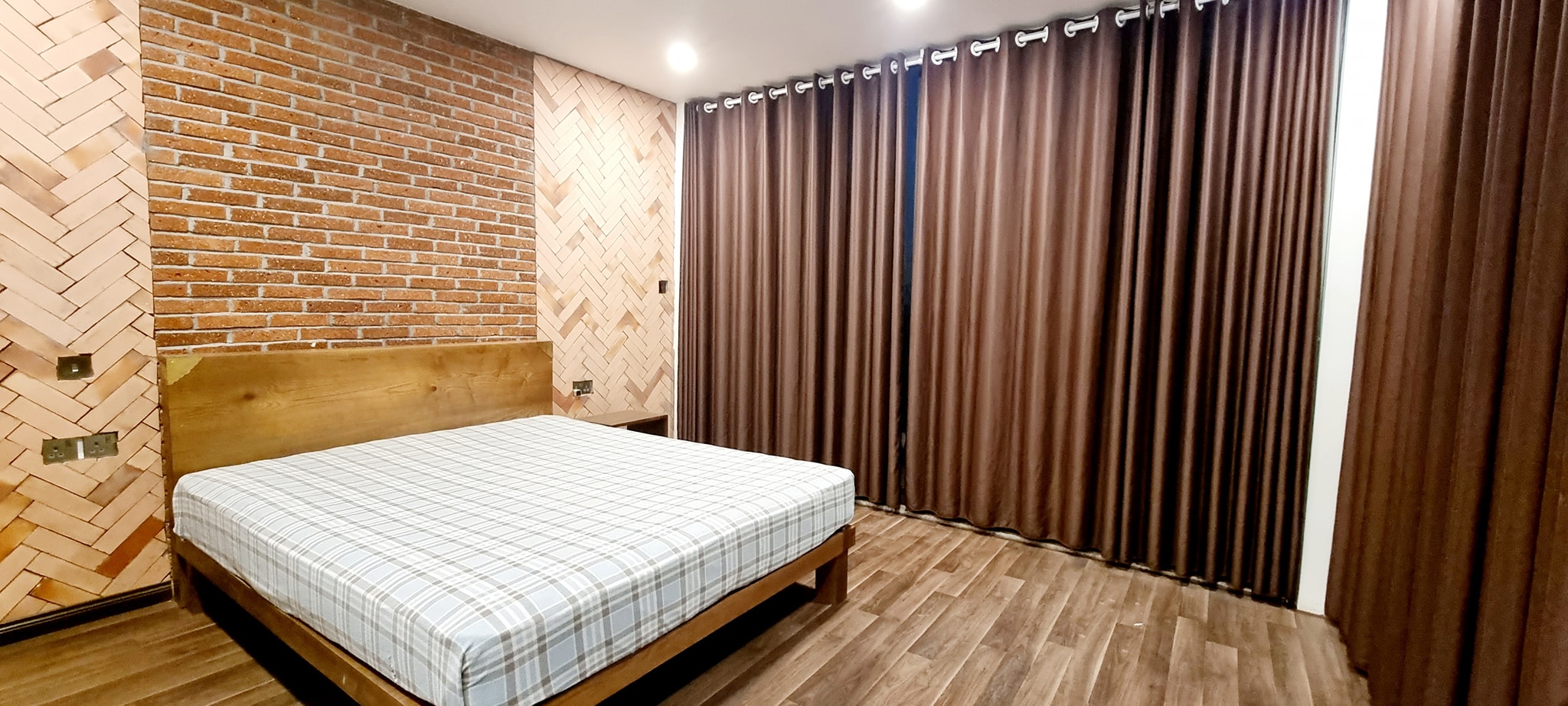 Bán gấp nhà Mặt Phố Bà Triệu, Hoàn Kiếm, 44m x 2 tầng, MT 3,7m chỉ 22 tỷ