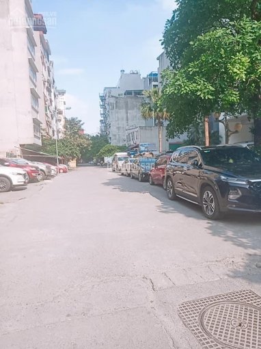 Bán đất phân lô vip Hoàng Quốc Việt - Cầu Giấy - ô tô - kinh doanh đỉnh - 220m2, MT 8m - chỉ 26 tỷ