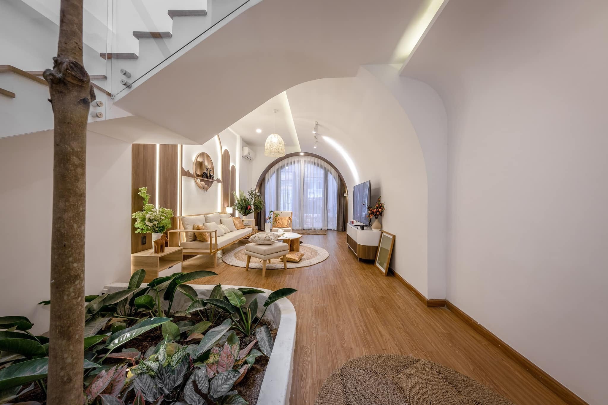 Bán nhà C4 mặt phố Đồng Cổ Tây Hồ thửa đẹp 100m2 MT 6m