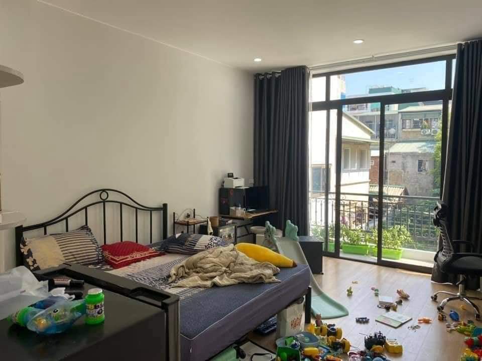 Bán nhà mặt phố Hàng Vôi