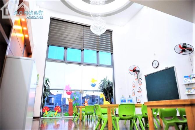 11 tỷx bán nhà Thang máy 65mx6T, gara 4 ô tô tránh Trần Quốc Hoàn kinh doanh khủng