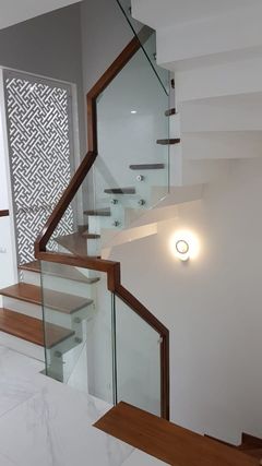 Bán nhà mặt tiền Trần Quang Khải, P Tân Định, Quận 1. DT 4mx22m, 5 Tầng. Giá 27 tỷ