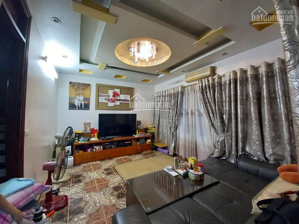 Bán gấp mảnh đất phường Việt Hưng, Long Biên, kd, vỉa hè rộng.