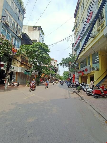 Bán nhà Đội Cấn 86m2 mặt tiền 5m giá 21.5 tỷ kinh doanh mọi loại hình.
