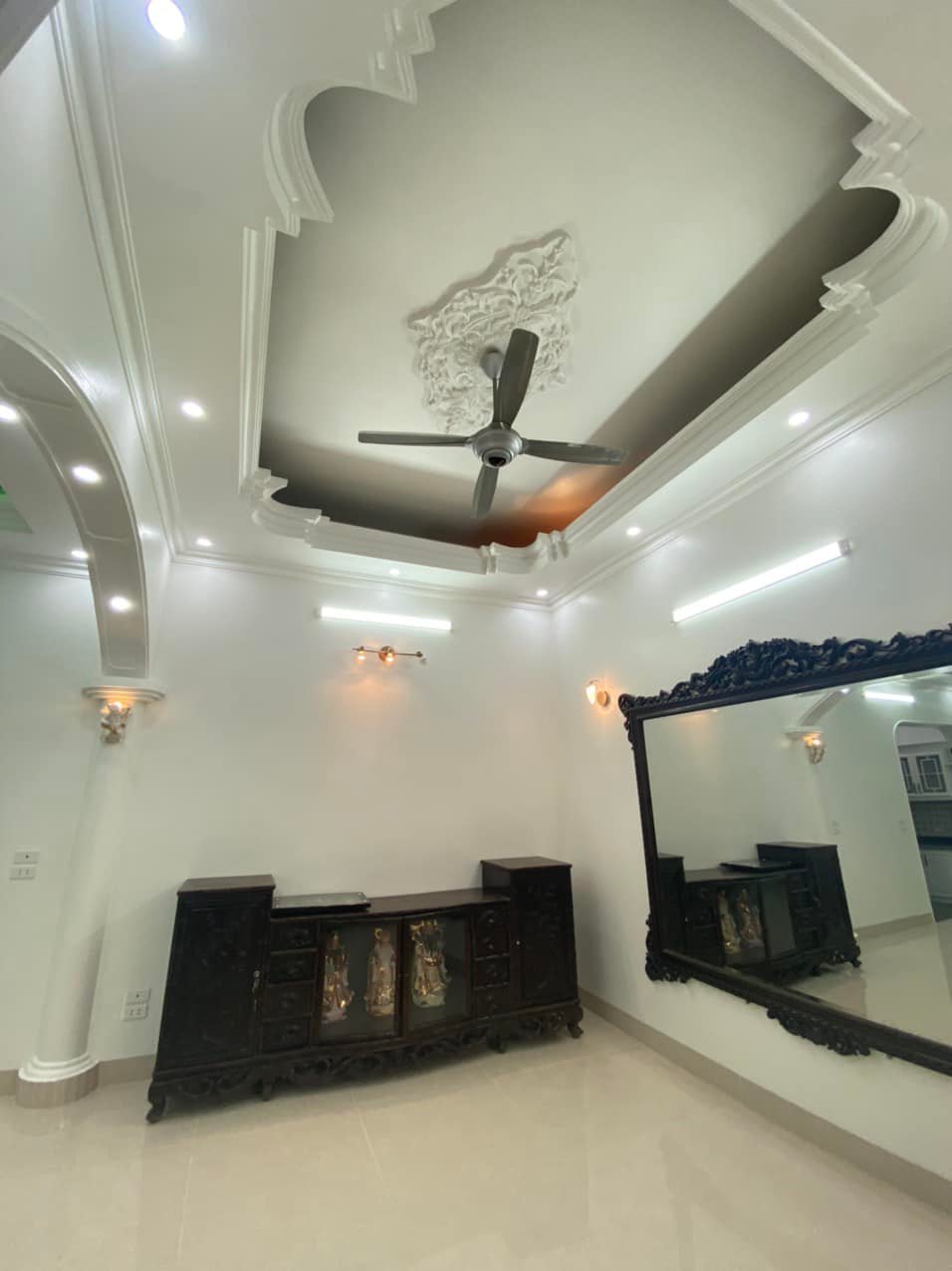 Bán nhà Đội Cấn quận Ba Đình 94m 5 tầng mặt tiền 8m 10 tỷ đẹp như khách sạn trung tâm