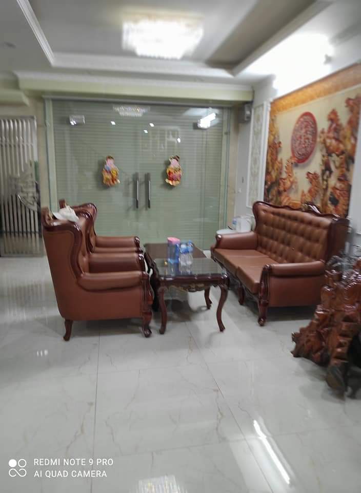 nhà ngõ đẹp oto phi vào nhà thsng máy sịn so