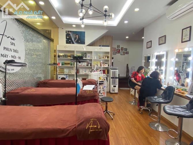 Bán Nhà 7 Tầng Thang Máy, Kinh Doanh Lô Góc Quận Cầu Giấy Nhỉnh 12 Tỷ