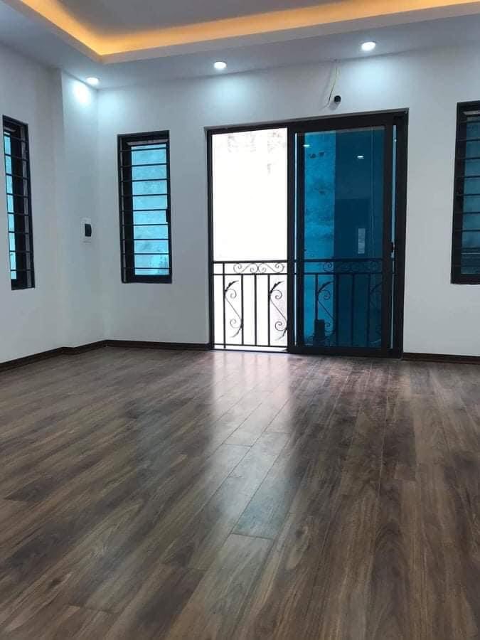 Bán Nhà 5 Tầng Mặt Phố Hoàng Văn Thái, 125m2, MT 5.2m, Lô Góc, KD Cực Đỉnh, Giá 22 Tỷ