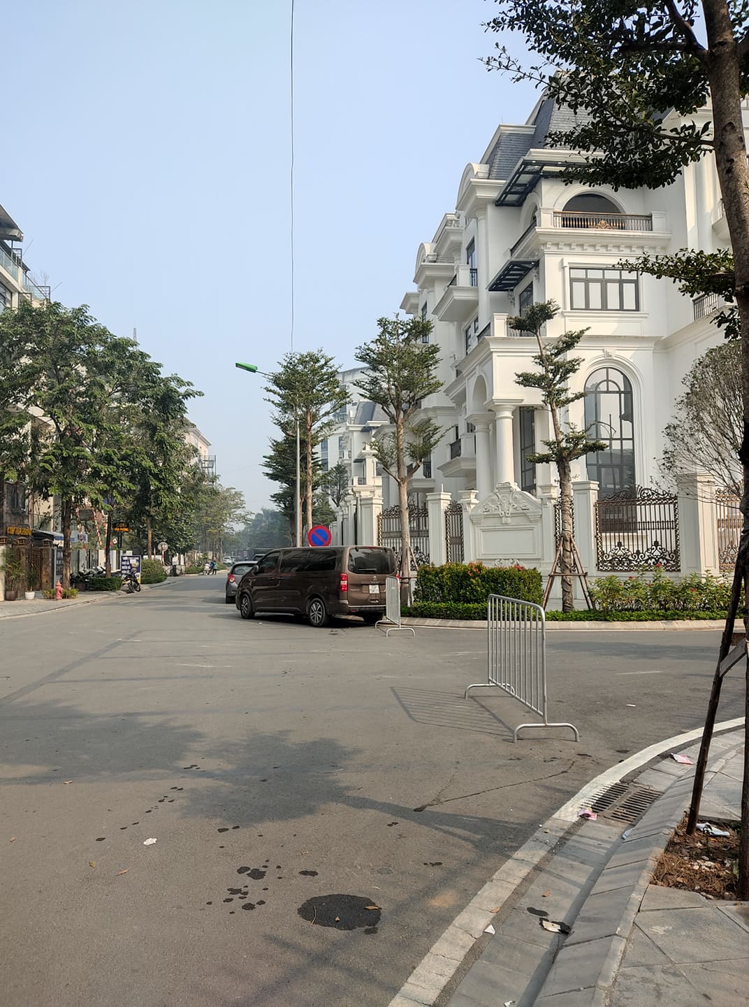 MẶT PHỐ TRẤN VŨ, VIEW HỒ TRÚC BẠCH, DIỆN TÍCH 65M, MT 13M, NHÀ 4 TẦNG, 25.8 TỶ