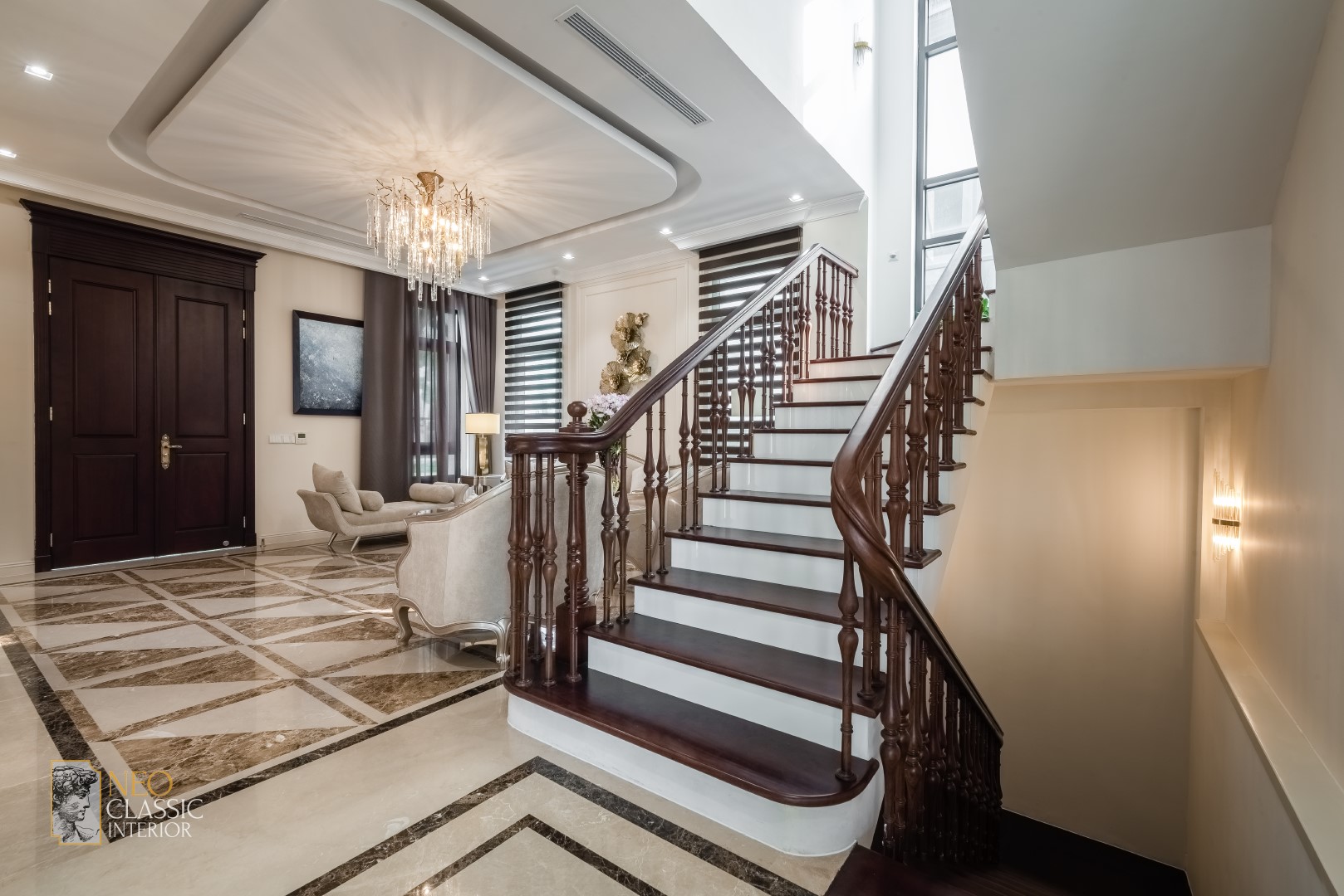 220m2