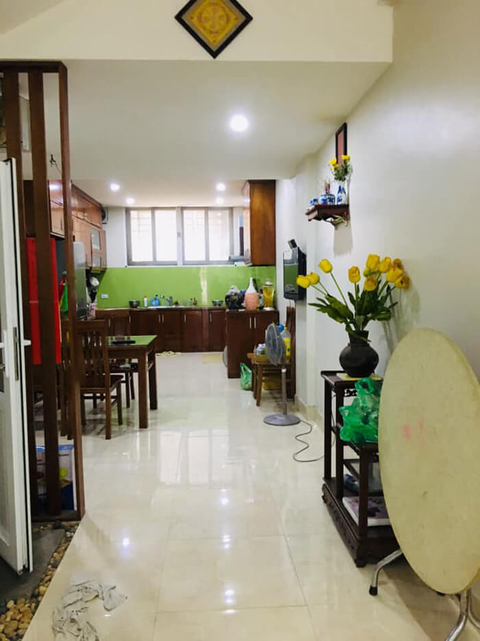 Cần bán nhà Hoàng Quốc Việt, quận Cầu Giấy 170 m2 3 tầng, 10m mặt tiền, giá 16 tỷ