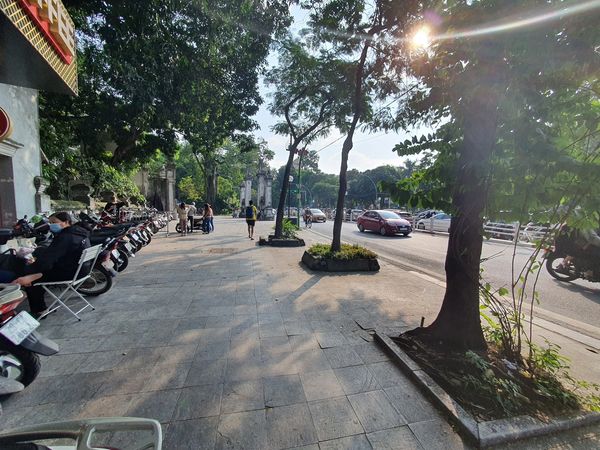 Bán nhà mặt đường Thanh Niên Ba Đình 58m 4 tầng 12.9 tỷ view hồ Tây kinh doanh đỉnh vừa ở vừa kd