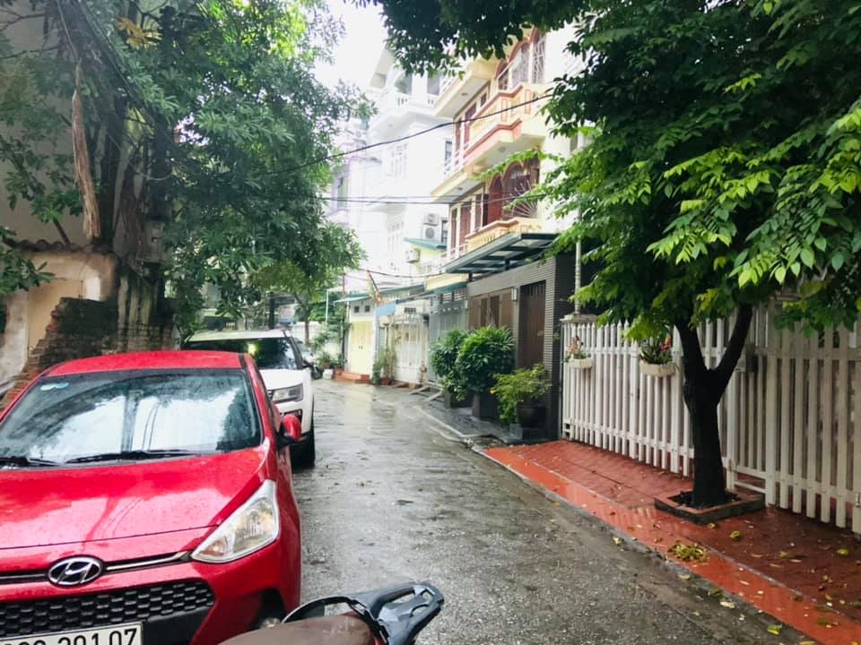 CẦN BÁN NHANH MẢNH ĐẤT 75M2 , MẶT TIỀN 5M PHỐ ĐỘI CẤN, BA ĐÌNH, ĐƯỜNG Ô TÔ TRÁNH. 13.5 TỶ