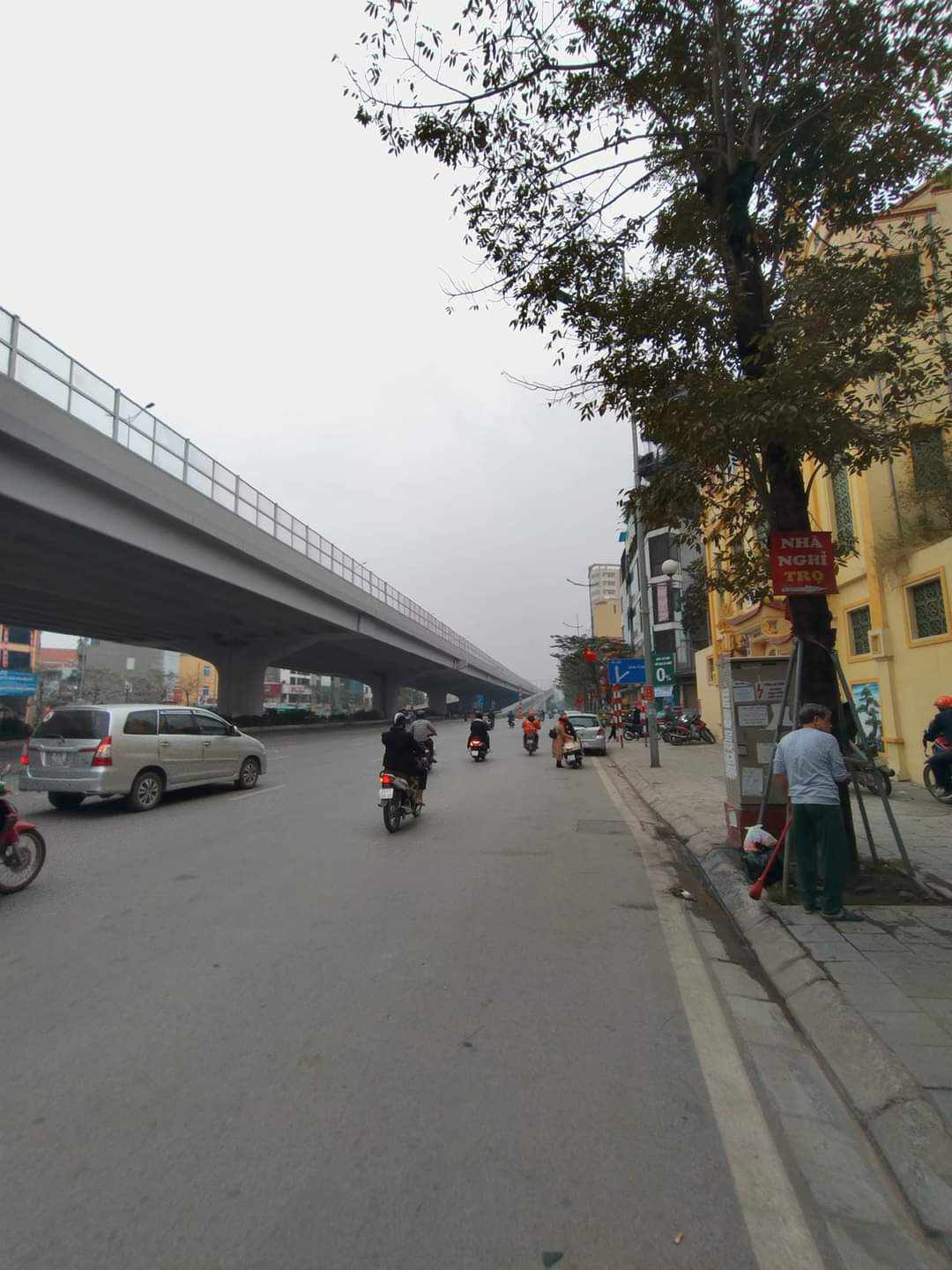 MẶT PHỐ ÔTÔ KINH DOANH ĐỈNH- PHẠM VĂN ĐỒNG- BẮC TỪ LIÊM-DT 115m2-2T-MT 9,8m-Giá 21,5 tỷ.