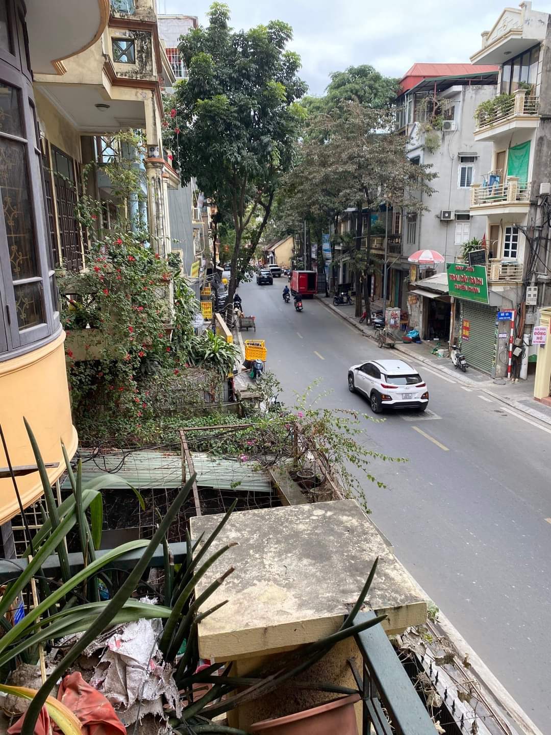 MẶT PHỐ KINH DOANH VÔ ĐỊCH- THỤY KHUÊ-TÂY HỒ-DT 63m2-5T-MT 4m-Giá 18 tỷ.