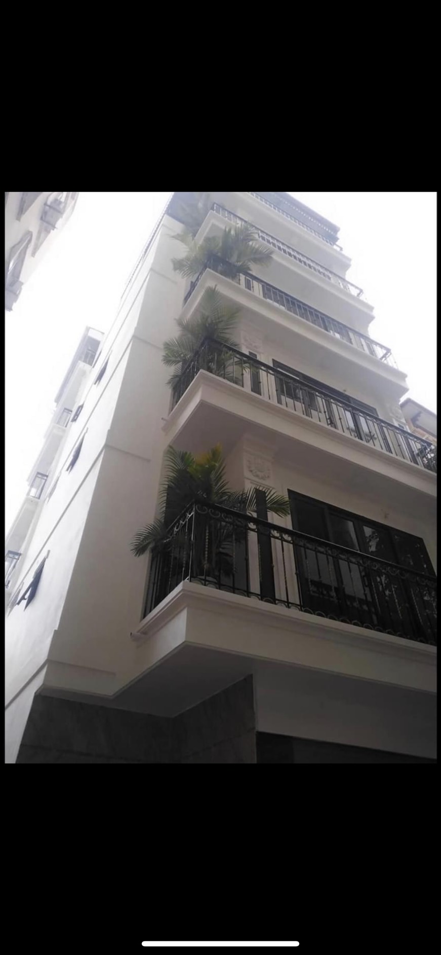 Bán toà nhà mặt phố Đội Cấn. Lô góc. Vị trí đắc địa.