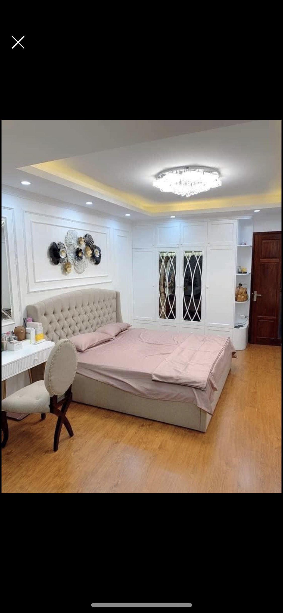 Bán gấp nhà mặt đường Ngô Gia Tự, Long Biên