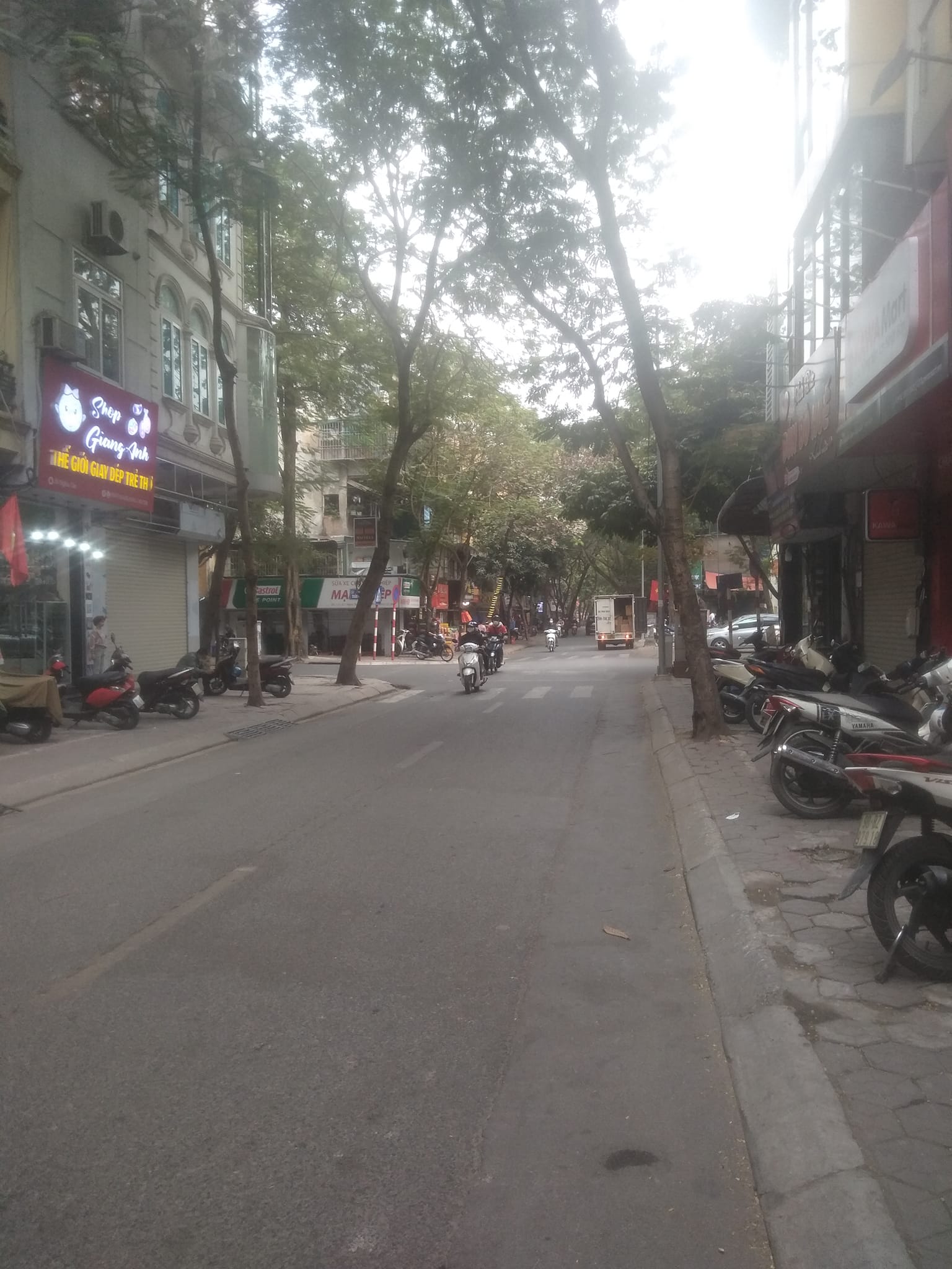 SIÊU PHẨM, Nhà ở Trung Kính, phân lô, Ô tô tránh, vỉa hè, 6 tầng thang máy đẹp ở ngay