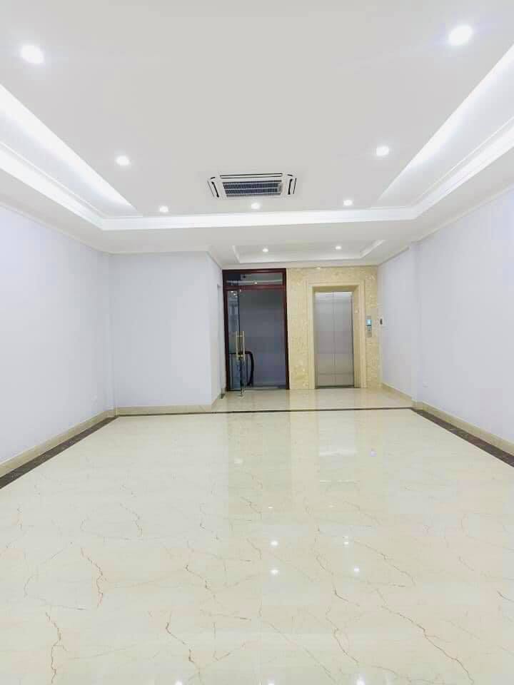 Nhà Đường Xô Viết Nghệ Tĩnh, 5 Tỷ 880 Ngay Ngã Tư Hàng Xanh, Thông D2 Và D5 Trường Học