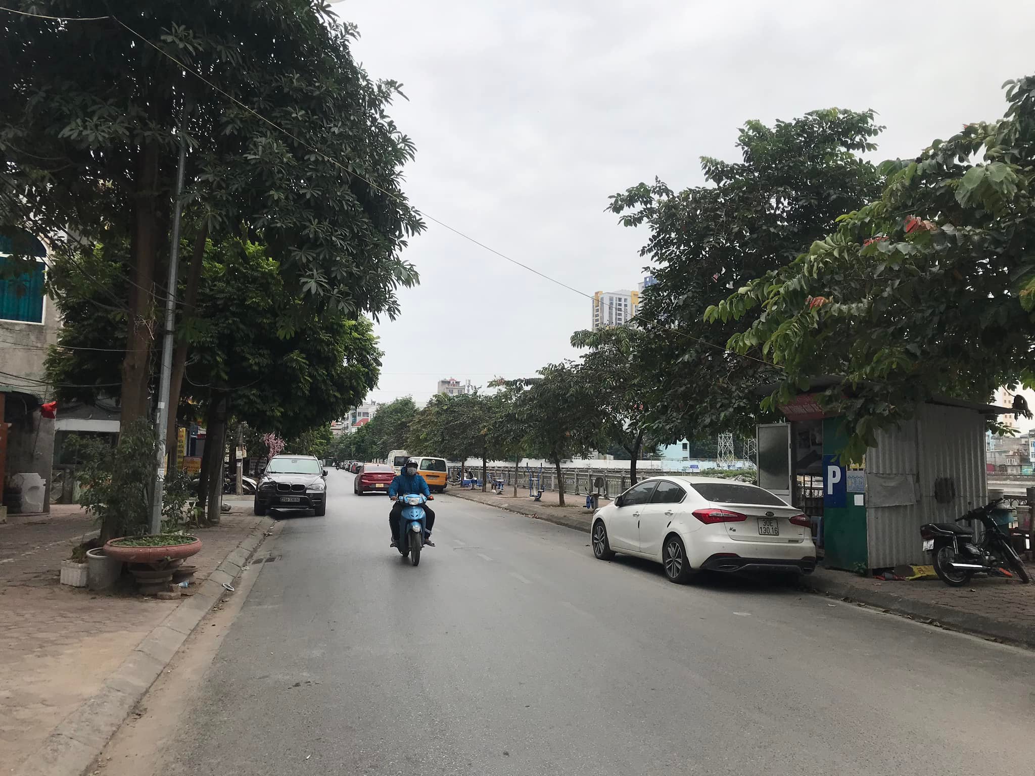 Bán nhà mặt hồ Hạ Đình 70m 8 tầng mặt tiền 4.5m 19.8 tỷ quận Thanh Xuân thang máy kinh doanh thoáng trước sau nhà mới