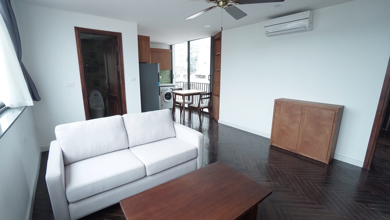 Bán căn hộ dịch vụ Từ Hoa Tây Hồ 132m 7 tầng mặt tiền 7.2m thang máy 45 tỷ cho tây thuê kín phòng