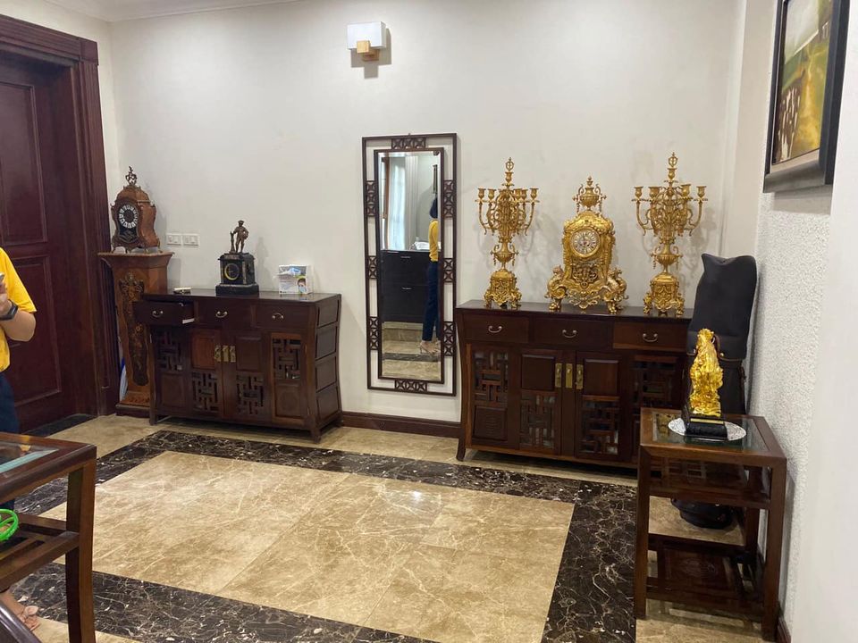 Mặt Phố To - Vỉa hè Rộng - Tương lai rạng rỡ , LẠC LONG QUÂN - TÂY HỒ DT153M2 GIÁ 50 TỶ .