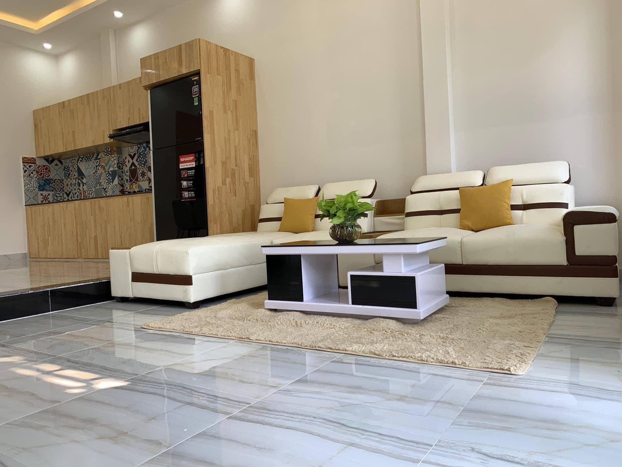 Bán nhà đường MT Cách mạng tháng 8,BT Quận 1. DT 4x12m, trệt 3 lầu. Gía 25 tỷ